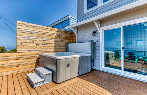Nelscott House | Oceanfront Retreat