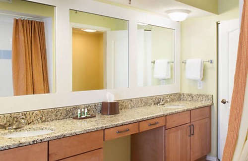 Windy Hill Resort | OCEANFRONT SHORE CREST VILLAS 1, 2BR $60 nt 7nt 3/5-3/12 2023