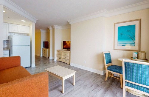 Ortona Park Hotel | Oceanfront suite with amazing views, gym & high-speed internet