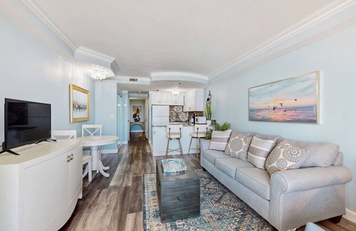 Ortona Park Hotel | Oceanfront suite with gym & high-speed WiFi