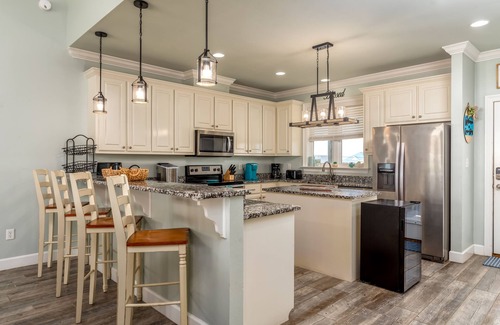 Dauphin Island House | Oceanfront, through lot, private beach - Grace Wins