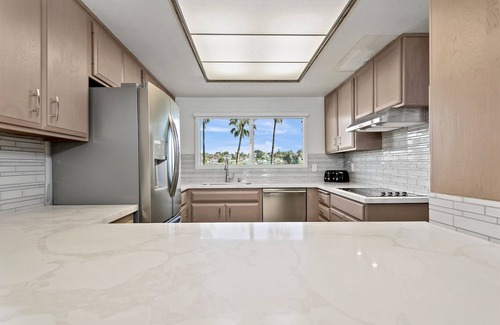 Solana Beach Condo | Oceanfront, Top-Floor, Gorgeous New Remodel in Solana Beach!