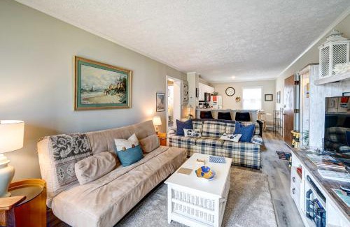 Sneads Ferry Apartment | Oceanfront Topsail Beach Retreat - Steps to Shore!