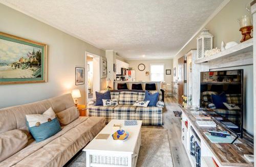 Sneads Ferry Apartment | Oceanfront Topsail Beach Retreat - Steps to Shore!
