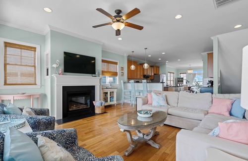 North Carolina Coast House | OCEANFRONT, UPDATED, Heated Pool, Elevator, Clean, Near Boardwalk, Shops, Dining