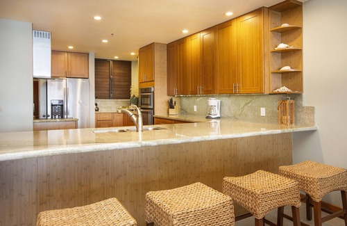 Kahana Condo | Oceanfront views & Impressive Remodel! SK255 - Sullivan