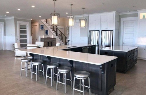Ocean Isle Beach House | Oceanfront Wedding Friendly Heated* Pool Tiki Bar Elevator