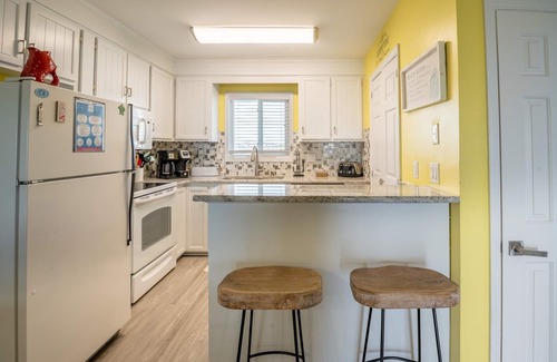 North Carolina Coast Condo | Oceanfront with Pool - Winds VI
