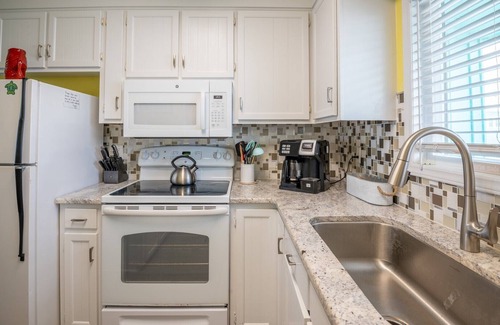 North Carolina Coast Condo | Oceanfront with Pool - Winds VI