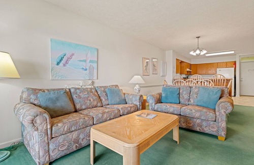 Kill Devil Hills Condo | Oceanside 2 Bedroom Condo at Golden Strand D3