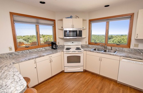 Duck House | Oceanside, 6 BRs, Private Pool, Ocean Views, Foosball, O2, Topside