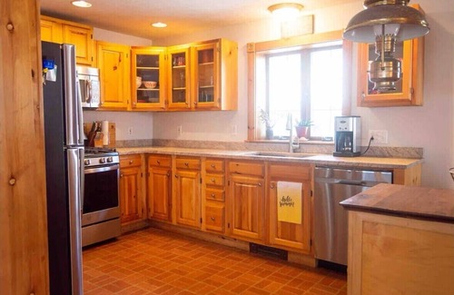 Old Orchard Beach House | Oceanside Beach House Steps to Sand