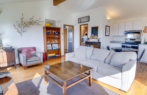 Yachats Cottage | Oceanside Beach Cottage - Ocean view Yachats
