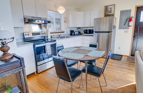 Yachats Cottage | Oceanside Beach Cottage - Ocean view Yachats
