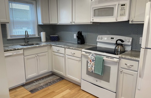 North Beach Haven House | Oceanside Duplex near BBYC