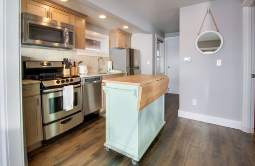 Oceanside Condo | Oceanside Inn 1: Oceanfront w/2 primary suites!