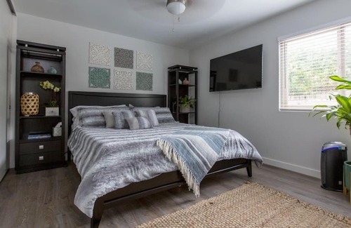 Loma Alta House | Oceanside Jungalow, 5 Minutes from the Beach!