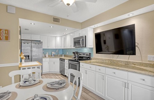 Cape Caneveral Beach Gardens Apartment | Oceanside Oasis | Pool | Rocket Launch | Beachside