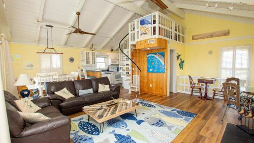 Ocean Sands House | Oceanside, Pool, Close to Beach, Sun Decks, OS1E, Seas The Day