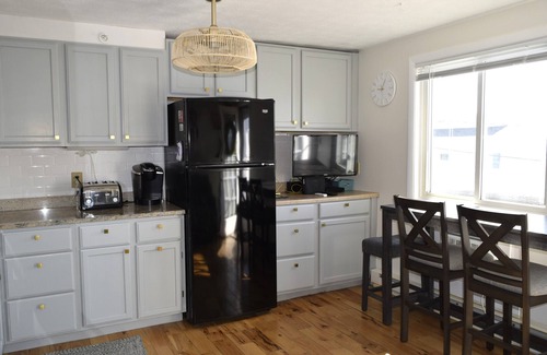 Old Orchard Beach Condo | Oceanview 2 bedroom condo just steps to Old Orchard Beach