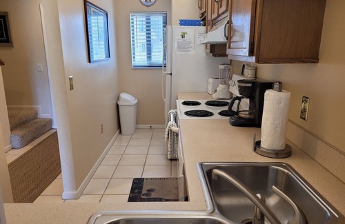 Crescent Beach Condo | Oceanview 2 Bedroom Townhouse Summerhouse 250