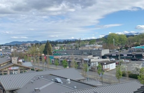 Regional District of Nanaimo Condo | Oceanview- 3 Bedroom, 2 Bathroom Condo Downtown Parksville - Vancouver Island.