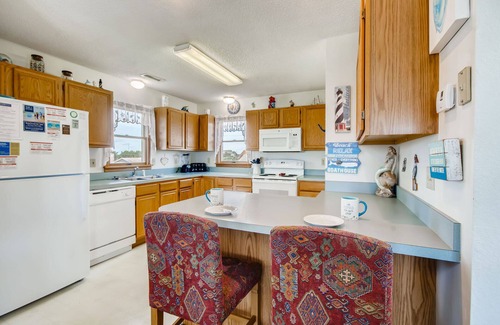 Frisco House | Oceanview Dog Friendly Home in Frisco with Hot Tub, Grill, and Smart TVs
