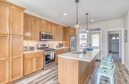 Depoe Bay House | Oceanview Includes Arcade the Whale Tale and Arcade!