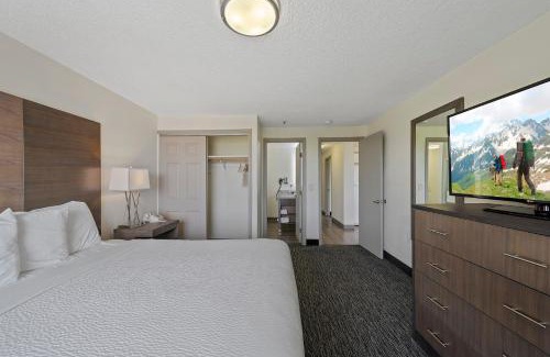 Long Beach Hotel | Oceanview Inn at the Arch