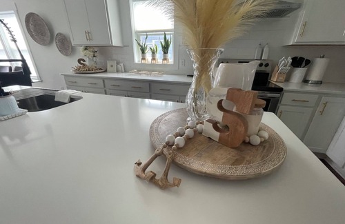 Wilmington Beach House | Oceanview NEW Home with Amazing Rooftop and Rec Room! Under 3 min walk 2 beach!