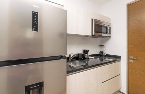 Luis Donaldo Colosio Apartment | Ocewanview Roof Pool Oasis | Steps to 5th Avenue