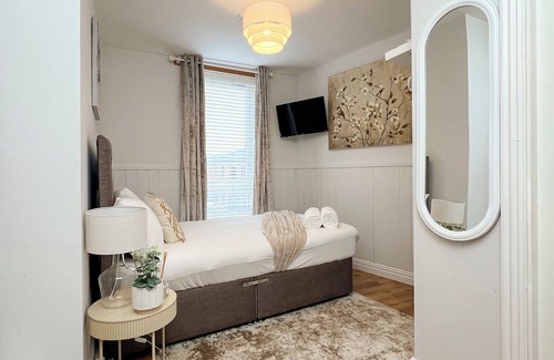 New Lodge Hotel | Ocho Homes Lux, Belfast