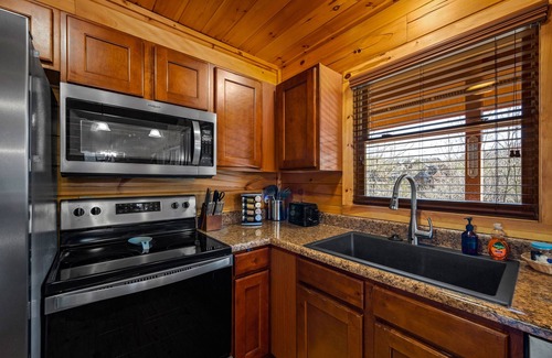 Sevierville Cabin | October Availablity Hot Tub Arcade Games Quiet Stay Guest Favorite