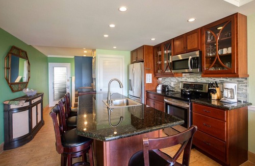 Kahana Condo | October Deal $225/night-Ocean Views & Remodeled!KSD6-Sullivan