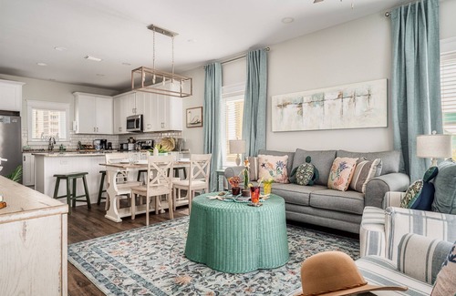 Gulf Shores House | October Open! Pet-Friendly Stay! Pool! Near Beach!