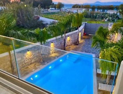 Petaloudes Apartment | Odyssea Seaside Apartment with Sea View and Pool
