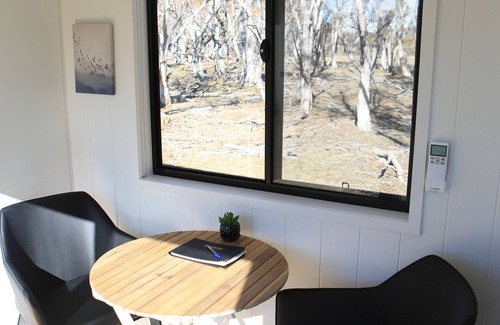 Moonbah Cabin | Off-grid Tiny House @ Big Yard Escapes, Wilderness