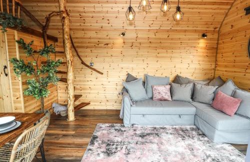 Saint Asaph House | Offas Dyke Escape
