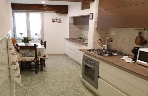 Duomo Apartment | Offering you the best of Florentine family hospitality in old town of Florence