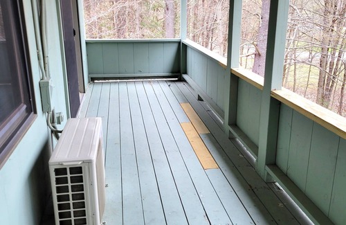 Bartlett Condo | Official Seasons RMC Condo - 2 bedrooms + loft - sleeps 10 - Dog Fees