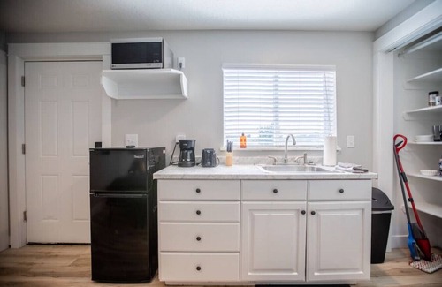 Ogden Condo | Ogden's Perfect Crash Pad | Studio | Cozy | Simple