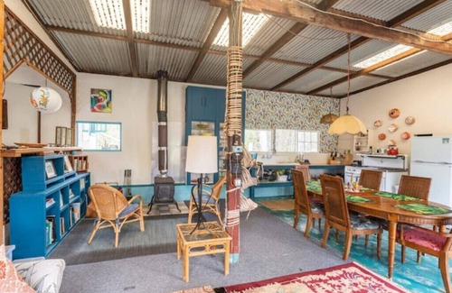 Ocean View House | Ohana house Nature Retreat that is family and pet friendly.