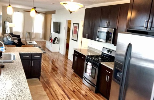 Ohio City House | Ohio City,Tremont,Walk to Shops,Bars,WestsideMark