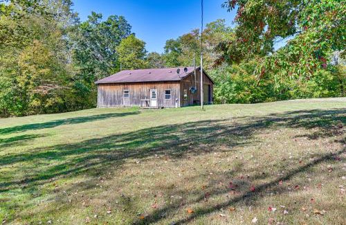 Sycamore Valley House | Ohio Hunters Cabin with Pond Access Pets Welcome!