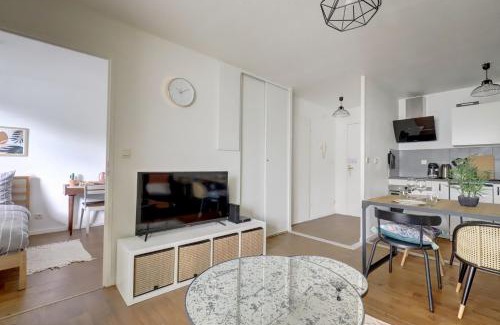 Lalande-Grand Selve Apartment | OIQIA Sahel