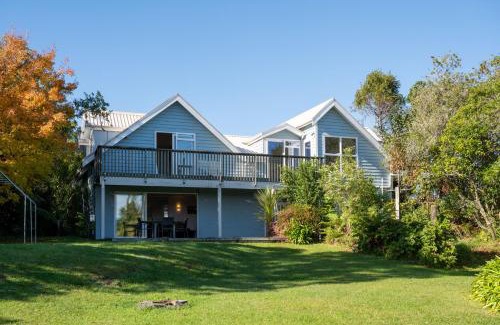 Okere Falls House | Okere Jetty Escape - Rotoiti Holiday Home