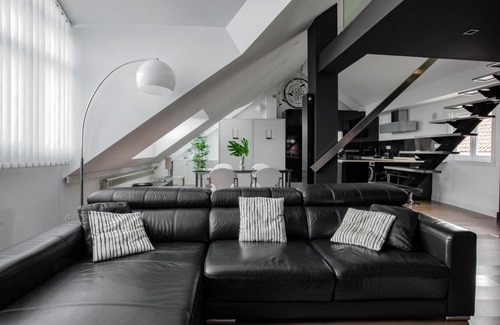 La Coruna Old Town Apartment | Oktheway Loft Maestranza