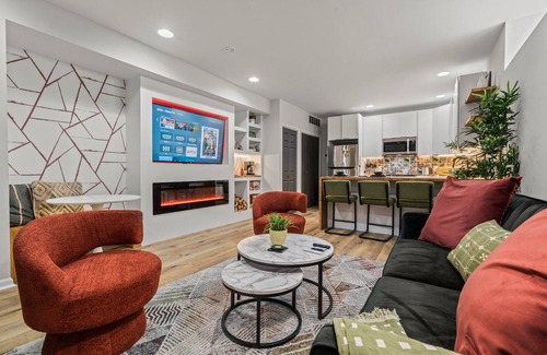 Old City Apartment | Old City 2 BR Near Historic Sites