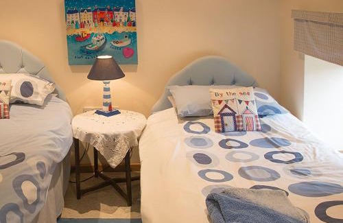 Wenhaston House | Old Corn Mill - Ukc3170