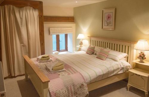 Wenhaston House | Old Corn Mill - Ukc3170